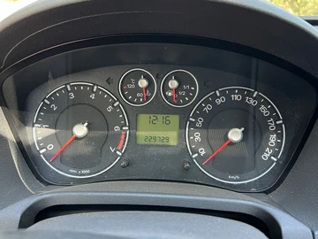 Авто Ford Fiesta 2007 № 7936914