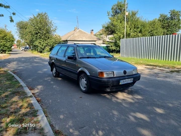 Авто Volkswagen Passat Variant 1992 № 7937108