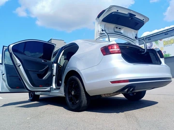 Авто Volkswagen Jetta 2015 № 7937113