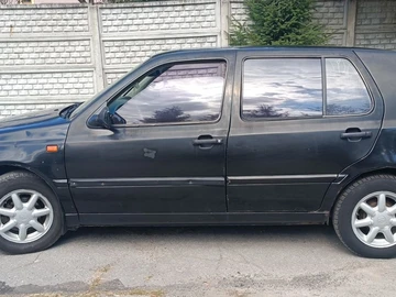 Авто Volkswagen Golf 1996 № 7937244