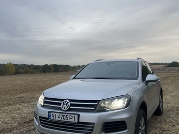Авто Volkswagen Touareg 2012 № 7937403