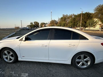 Авто Chevrolet Cruze 2015 № 7937537