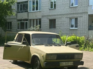 Авто ВАЗ 2105 1995 № 7937618