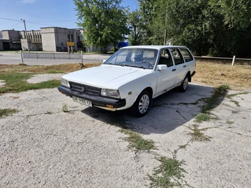 Авто Volkswagen Passat Variant 1987 № 7937647