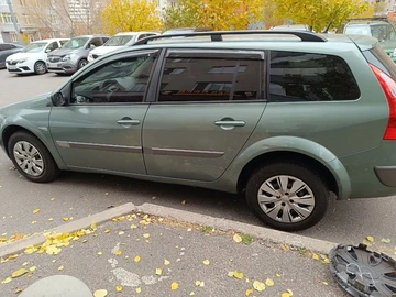 Авто Renault 4 2006 № 7937831