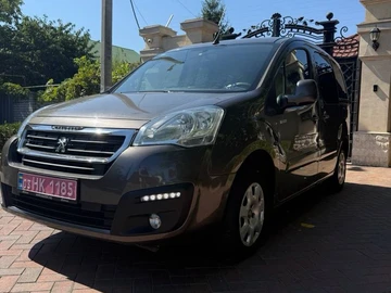 Авто Peugeot Partner 2019 № 7937844