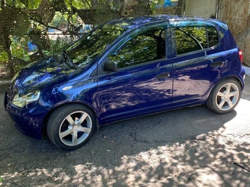 Авто Toyota Yaris 1999 № 7937992