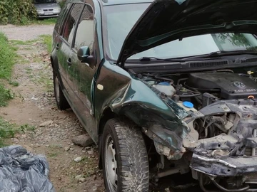 Авто Volkswagen Golf 1999 № 7938116