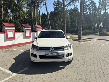 Авто Volkswagen Touareg 2011 № 7938125