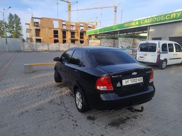 Авто Chevrolet Aveo 2005 № 7938132