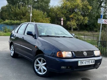 Авто Volkswagen Polo 1999 № 7938168