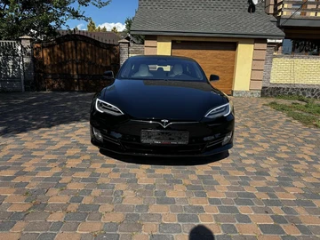 Авто Tesla Model S 2019 № 7938308