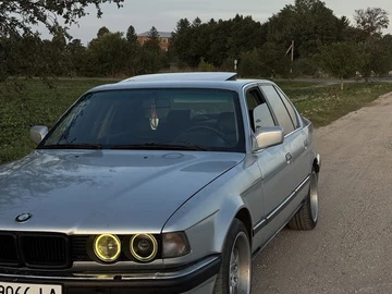 Авто BMW 7 Серия 1989 № 7938324