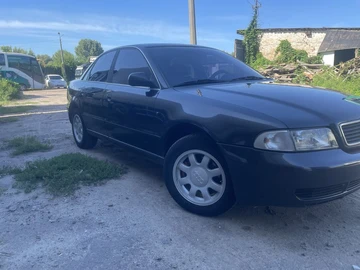 Авто Audi A4 1998 № 7938414