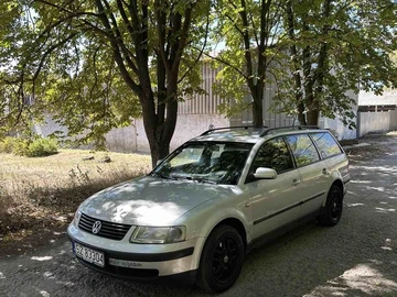 Авто Volkswagen Passat Hatchback 2001 № 7938437