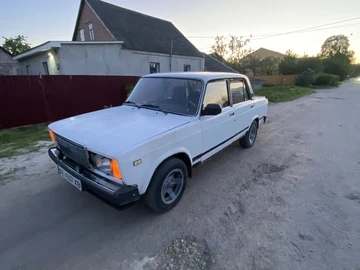 Авто ВАЗ 2107 2001 № 7938486