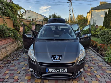 Авто Peugeot 5008 2009 № 7938497