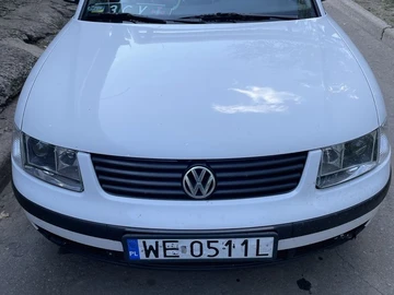 Авто Volkswagen Passat Variant 2000 № 7938541