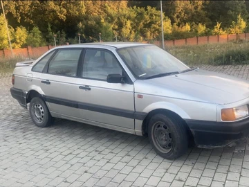 Авто Volkswagen Passat Sedan 1991 № 7938630