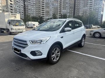 Авто Ford Kuga 2019 № 7938718