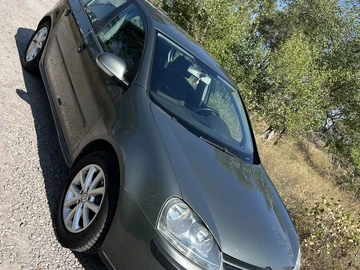 Авто Volkswagen Golf 2005 № 7938737