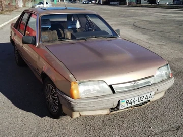 Авто Opel Rekord 1985 № 7938778