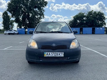 Авто Toyota Yaris 1999 № 7938801