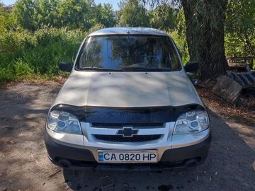 Авто ВАЗ 21214 2010 № 7938861