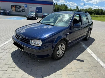 Авто Volkswagen Golf 2004 № 7938967