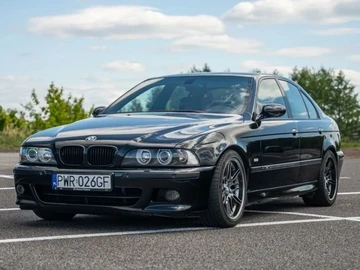 Авто BMW 5 Серия 2003 № 7939071