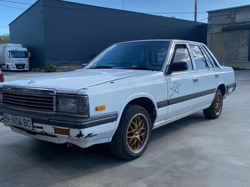 Авто Nissan Laurel 1987 № 7939073