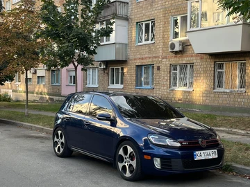 Авто Volkswagen Golf 2010 № 7939127