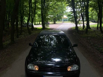Авто Volkswagen Golf 2001 № 7939128
