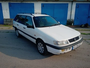 Авто Volkswagen Passat Variant 1996 № 7939130