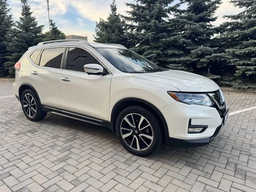 Авто Nissan Rogue 2017 № 7939176