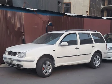 Авто Volkswagen Golf 2002 № 7939221