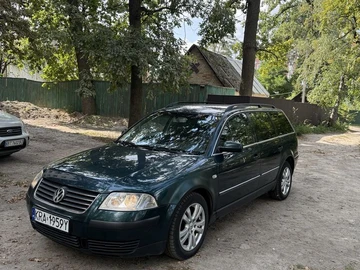 Авто Volkswagen Passat Variant 2002 № 7939256