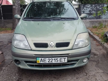 Авто Renault 4 2002 № 7939271