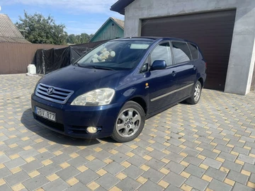 Авто Toyota Avensis Verso 2002 № 7939284