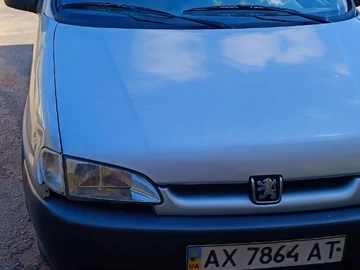 Авто Peugeot Partner 2000 № 7939306
