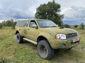 Авто Nissan Navara 2002 № 7939368