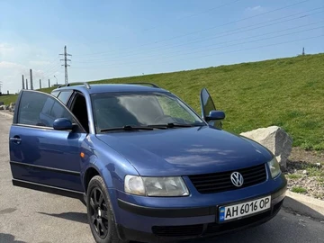 Авто Volkswagen Passat Cc 1997 № 7939400