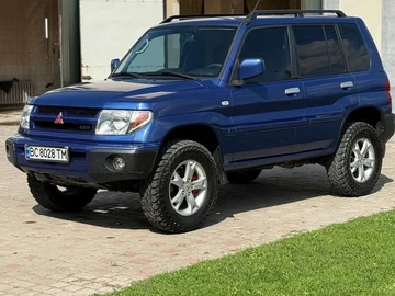 Авто Mitsubishi Pajero 2001 № 7939441
