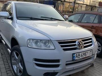 Авто Volkswagen Touareg 2005 № 7939445