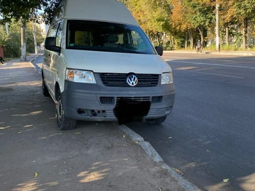 Авто Volkswagen Transporter 2006 № 7939464
