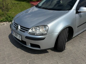 Авто Volkswagen Golf 2005 № 7939725