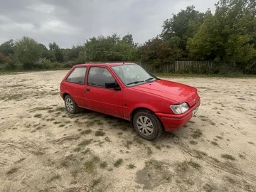 Авто Ford Fiesta 1989 № 7939731