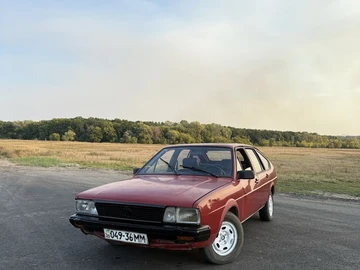 Авто Volkswagen Passat Hatchback 1986 № 7939745