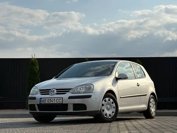 Авто Volkswagen Golf 2005 № 7939801