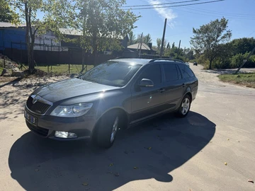Авто Skoda Octavia 2010 № 7939949